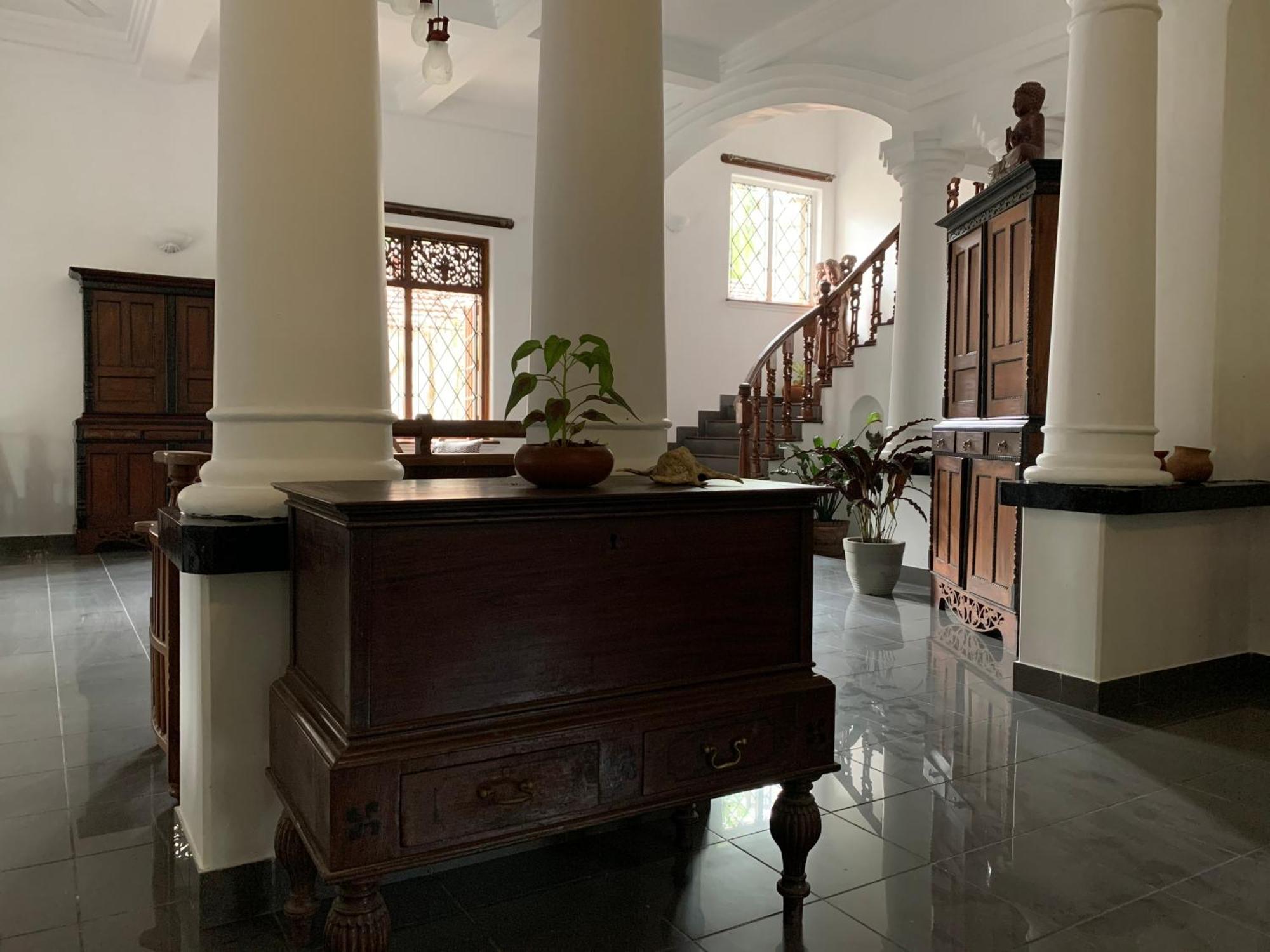 Blue Swan Inn Унаватуна Екстериор снимка